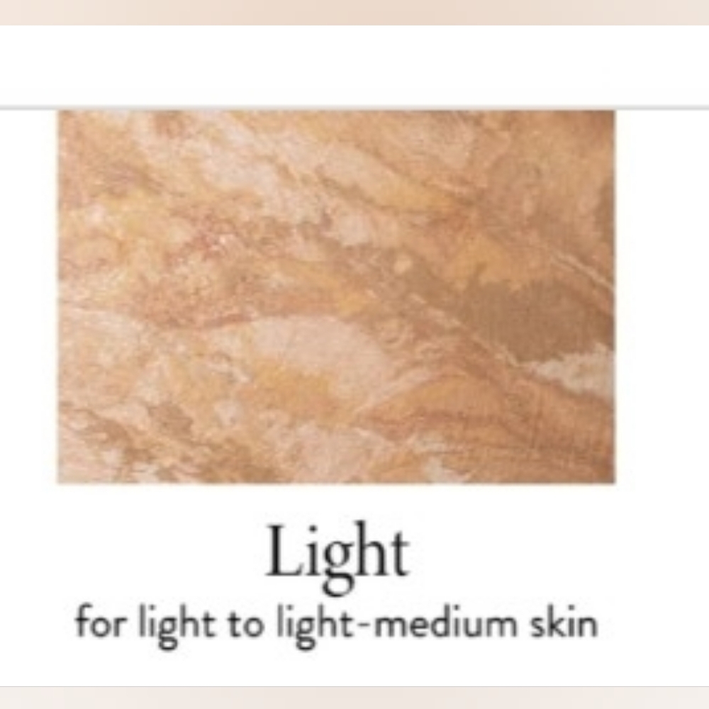 Laura Geller Baked Balance-N-Glow Foundation in Light, 8g/0.28oz - Picture 8 of 11